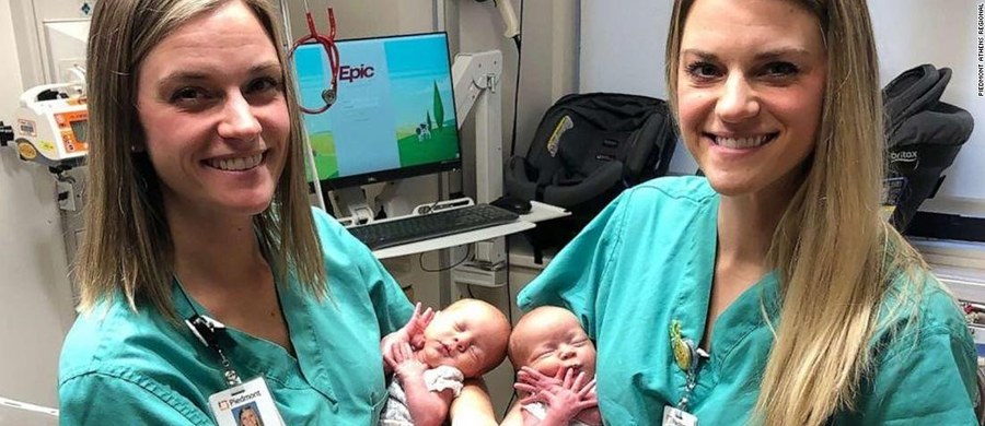 Do nieprawdopodobnego zbiegu okoliczności doszło w Szpitalu w Georgii w USA. Dyżur na porodówce pełniły pielęgniarki – bliźniaczki. Pomogły przyjść na świat Emmie i Addison, siostrom które też były bliźniaczkami jednojajowymi. 