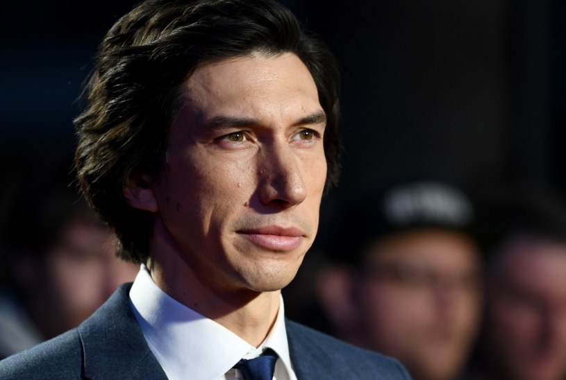 Zanim nabrał pewności siebie na scenie, wstąpił do wojska. Adam Driver, którego pod koniec roku zobaczymy w nowych "Gwiezdnych wojnach" i "Historii małżeńskiej" wielokrotnie podkreśla, że dzięki służbie nabrał odwagi koniecznej w aktorstwie.