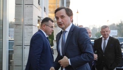 "Rzeczpospolita": Jeden z trzech resortów, czyli oferta prezesa PiS dla Ziobry