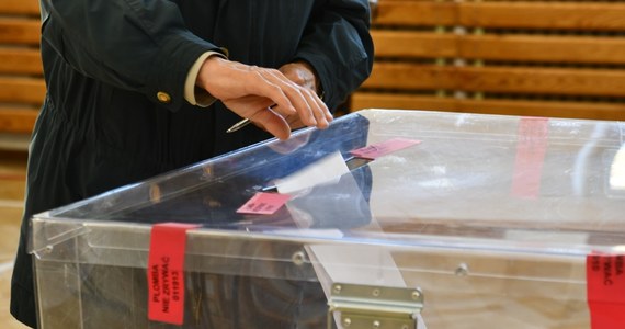 Okręgowa Komisja Wyborcza w Koszalinie wnioskuje o pozostawienie bez dalszego biegu protestu Komitetu Wyborczego PiS w sprawie wyborów do Senatu. Podobne stanowisko ws. innego okręgu zajęła też Państwowa Komisja Wyborcza. 