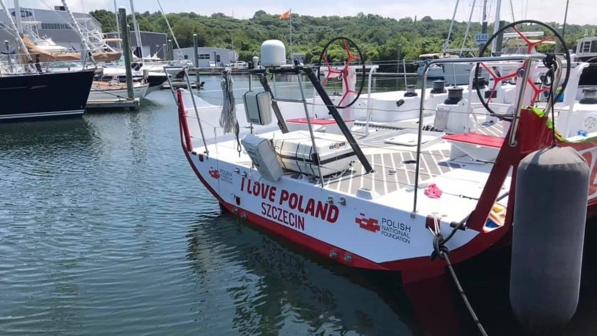 To prawdopodobnie już koniec promocji Polski za pomocą jachtu Polskiej Fundacji Narodowej. Jednostka nie weźmie udziału w prestiżowych regatach Rolex Sydney Hobart Yacht Race 2019. 