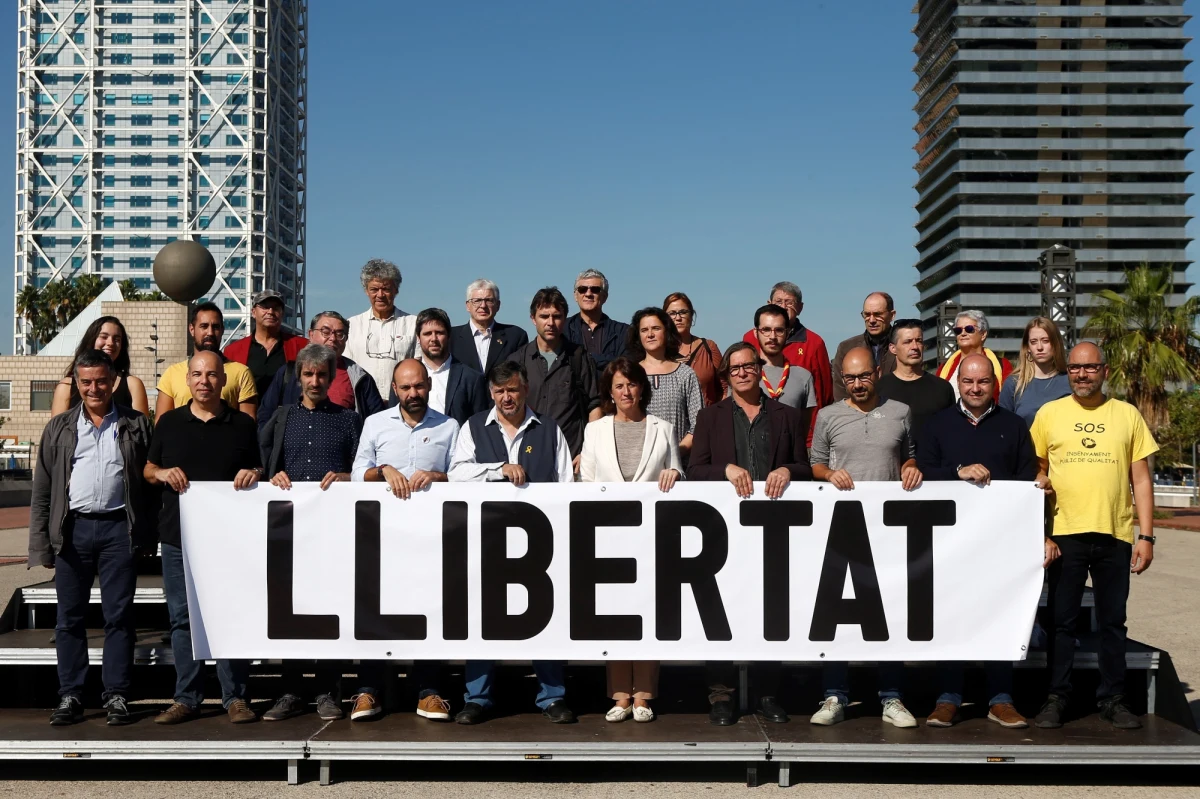 ​Dziesięć separatystycznych partii hiszpańskich zawarło w Barcelonie porozumienie, dotyczące wspólnych żądań wobec władz kraju. Domagają się m.in. uwolnienia więźniów politycznych i prawa do referendów niepodległościowych.