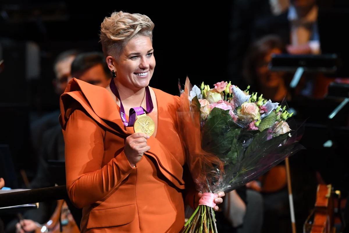 Za nami Gala 100-lecia Polskiego Komitetu Olimpijskiego. Podczas imprezy Anita Włodarczyk odebrała "zaległy" złoty medal z igrzysk w Londynie. "Tę ceremonię, ze względu na inne okoliczności, będę długo pamiętała" - zapewniła.