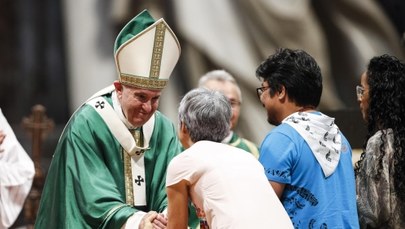 Papież: Wierzący uważający się za lepszych, stają się cynicznymi kpiarzami