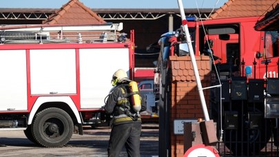 W niedzielę dogaszano potężny pożar w Bytomiu