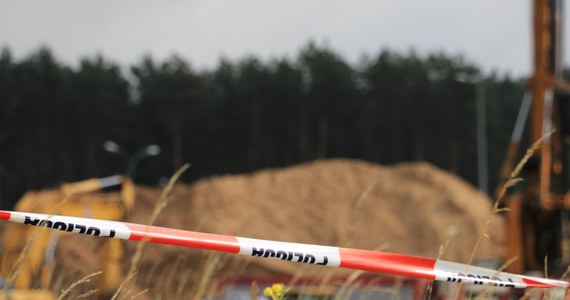 Wrak Race w Jeleniej Górze na Dolnym Śląsku został przerwany z powodu znalezionego na trasie rajdu niewybuch. Impreza została przerwana. 