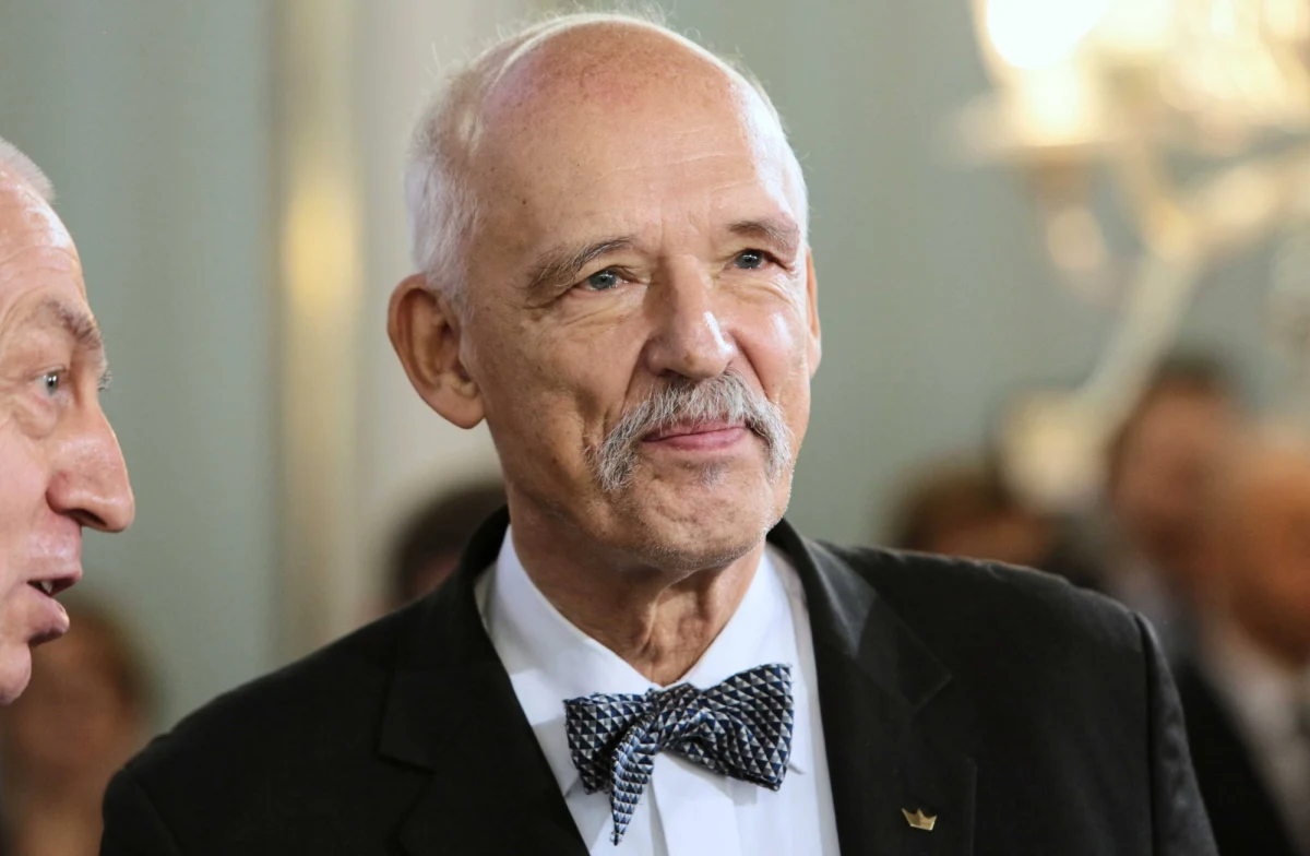 "Będziemy gadać, demaskować, proponować – i kontrolować przekręty rządzących" - stwierdził w rozmowie z "Rzeczpospolitą" Janusz Korwin-Mikke pytany o rolę, jaką posłowie Konfederacji będą odgrywać w Sejmie. "Będziemy opozycją merytoryczną. Zakładamy popieranie tych ustaw lub ich części, które są w zgodzie z naszą ideologią" - zaznaczył.