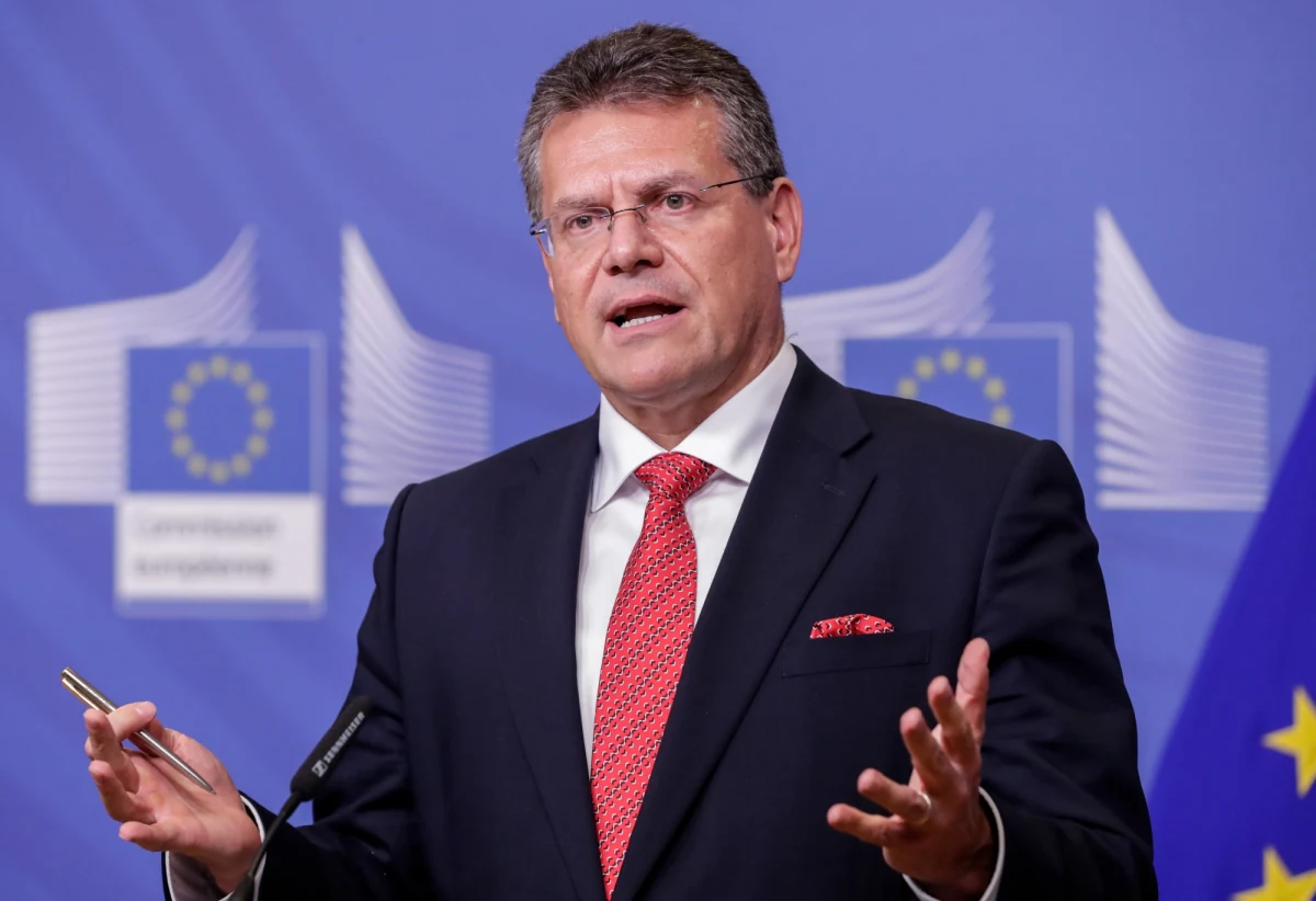 Kolejna runda rozmów między Rosją, Ukrainą i Komisją Europejską ws. tranzytu rosyjskiego gazu przez Ukrainę od 2020 r. zakończyła się fiaskiem. Pertraktacje, które odbyły się w poniedziałek w Brukseli, nie przyniosły rozstrzygnięcia przez postawę Moskwy.