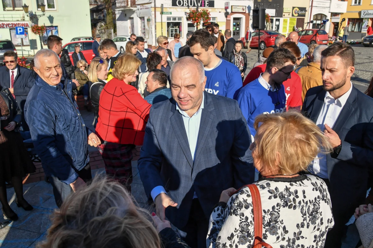 Po zmianach w rządzie nadchodzi wielka rewolucja w państwowych spółkach. Szykowany na szefa odtwarzanego ministerstwa skarbu Jacek Sasin ma przeprowadzić przegląd spółek. Może dojść do  wielu dymisji - to nieoficjalne ustalenia dziennikarzy RMF FM. 