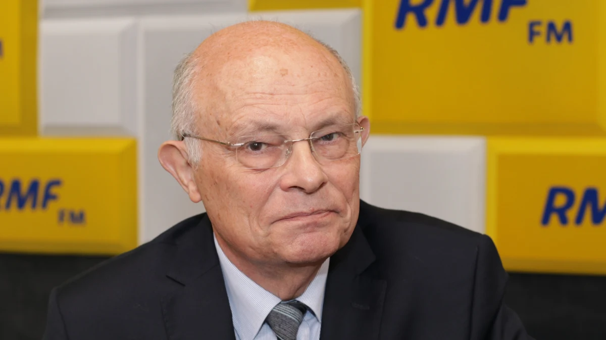 "Dzisiaj potrzebujemy kandydata, który będzie w stanie pokonać prezydenta Dudę. (…) Nie kieruję się tutaj lewicowością kandydata, tylko większymi szansami" - mówił w Popołudniowej rozmowie w RMF FM Marek Borowski, zastrzegając równocześnie, że "potrzebujemy prezydenta, który będzie przestrzegał zasad praworządności". Odnosząc się do potencjalnych kandydatur Małgorzaty Kidawy-Błońskiej, Roberta Biedronia i Władysława Kosiniaka-Kamysza, stwierdził: "Oni wszyscy z punktu widzenia przestrzegania praworządności są w porządku, nie mam wątpliwości - natomiast z puntu widzenia szans na pokonanie (Andrzeja) Dudy to Kidawa-Błońska ma największe szanse".