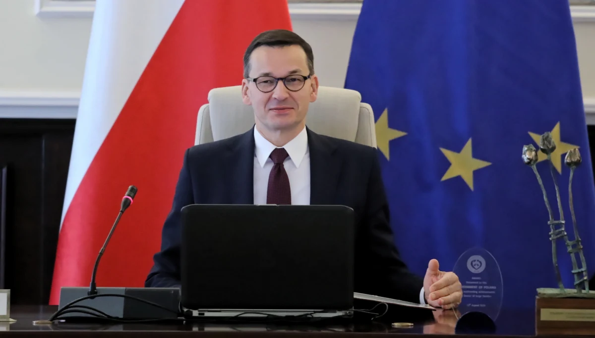 Kierownictwo Zjednoczonej Prawicy ustaliło strukturę przyszłego rządu. Potwierdzono także rekomendację Mateusza Morawieckiego jako kandydata na premiera - powiedział wicerzecznik PiS Radosław Fogiel po spotkaniu władz Zjednoczonej Prawicy. 