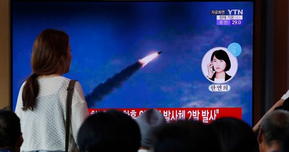 Armia Korei Południowej poinformowała, że dwa pociski wystrzelone przez Koreę Północną to rakiety krótkiego zasięgu. Wojskowi południowokoreańscy oraz amerykańscy prowadzą obecnie szczegółowe analizy najnowszych prób rakietowych.