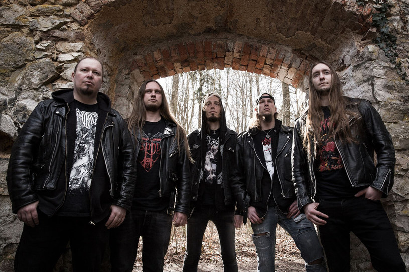 Oldskulowi deathmetalowcy z niemieckiego Revel In Flesh wypuszczą przed końcem roku piąty album. 