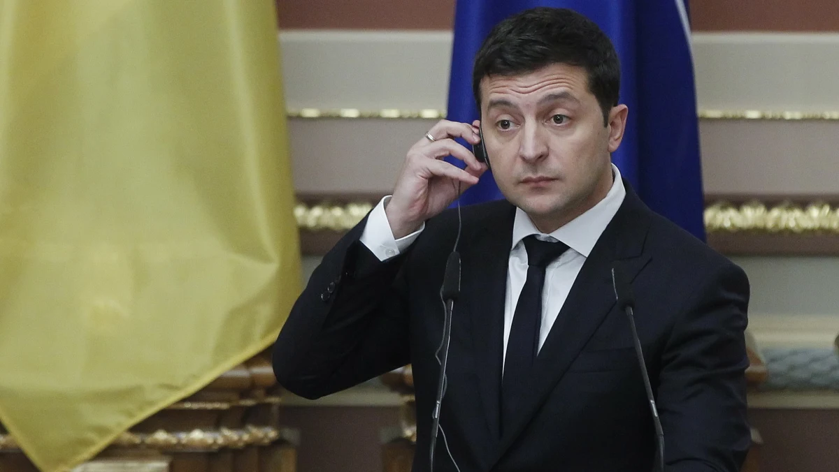 Budowany przez Gazprom gazociąg Nord Stream 2 "wzmacnia Rosję i osłabia Europę" - oświadczył prezydent Ukrainy Wołodymyr Zełenski, komentując zgodę Duńczyków na ułożenie rur magistrali w ich wodach. Dania była ostatnim krajem, którym takiego zezwolenia nie wydał.