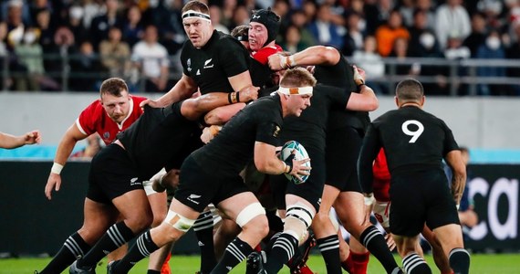 Reprezentacja Nowej Zelandii w rugby zajęła trzecie miejsce w Pucharze Świata. Obrońcy tytułu w piątkowym meczu w Tokio, którego stawką było uplasowanie się na najniższym stopniu podium, pokonali Walijczyków 40:17 (28:10).