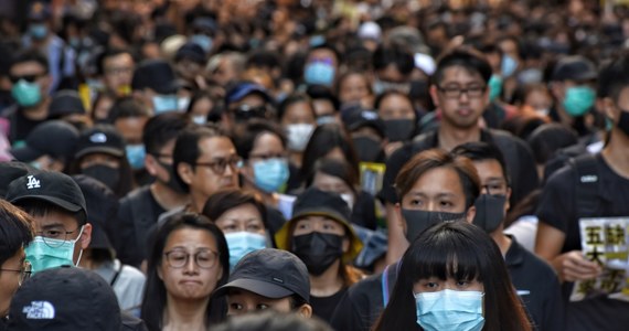 ​Protestujący w Hongkongu zaatakowali miejscowy oddział chińskiej państwowej agencji prasowej Xinhua . Doszło do starć między demonstrantami i interweniującą policją. Zatrzymano kilkadziesiąt osób.
