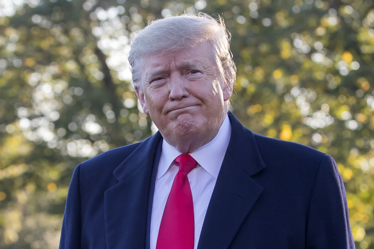 Podczas krótkiej konferencji prasowej przed weekendowym wyjazdem z Waszyngtonu do Nowego Jorku - Donald Trump - powiedział dziennikarzom, że chętnie zaprosiłby prezydenta Ukrainy Wołodymyra Zełenskiego do złożenia wizyty w Białym Domu. "Oczywiście, jeśli tylko chciałby tu przybyć, ale myślę, że będzie chciał" - dodał. 