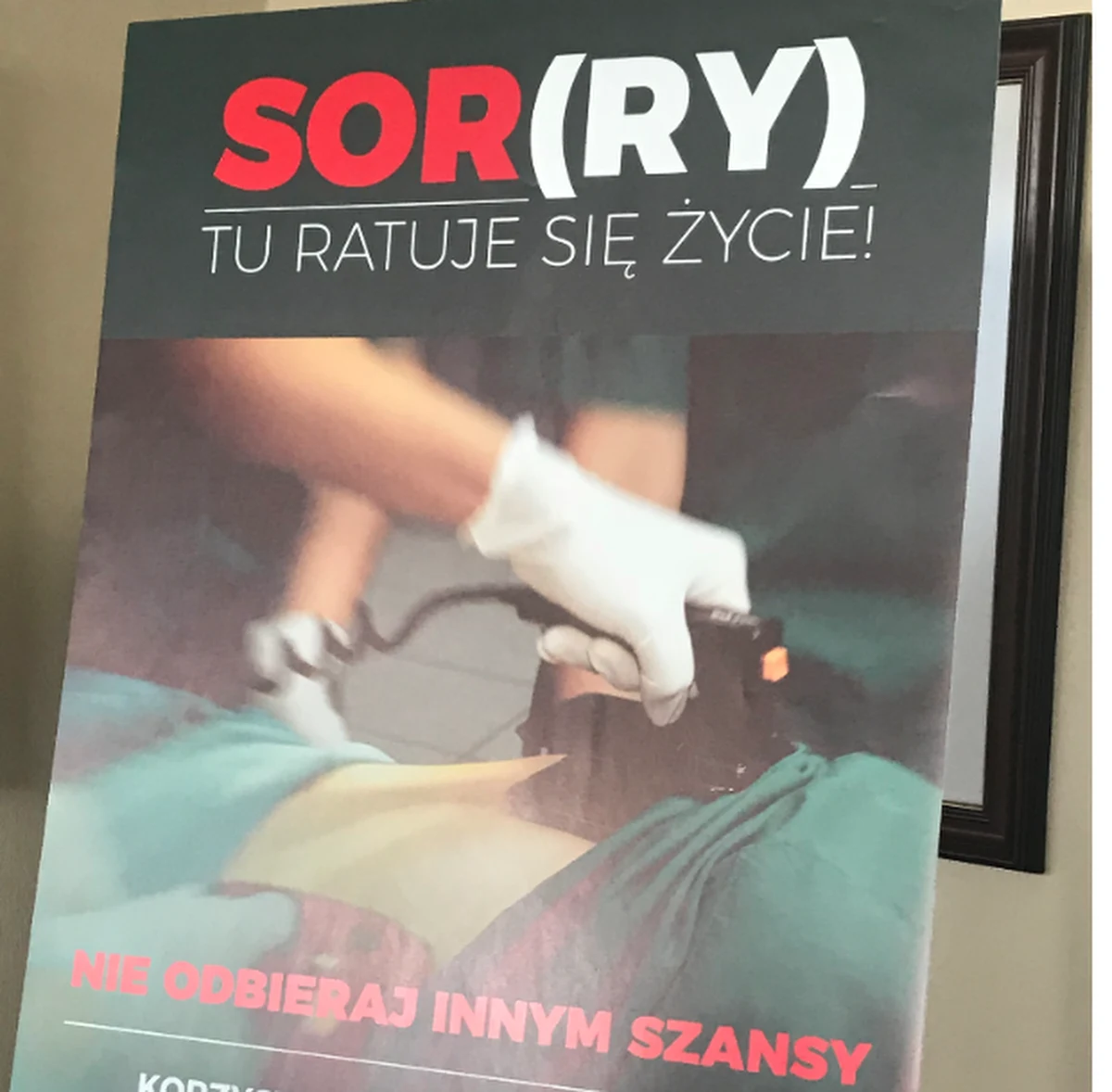 Od poniedziałku opolski NFZ rozpoczyna akcję informacyjną "Pozwól na SOR walczyć o życie". "Chcemy przypomnieć pacjentom, że szpitalne oddziały ratunkowe mają inne zadania niż przychodnie czy szpitalne izby przyjęć" - tłumaczy Barbara Pawlos z NFZ w Opolu.
