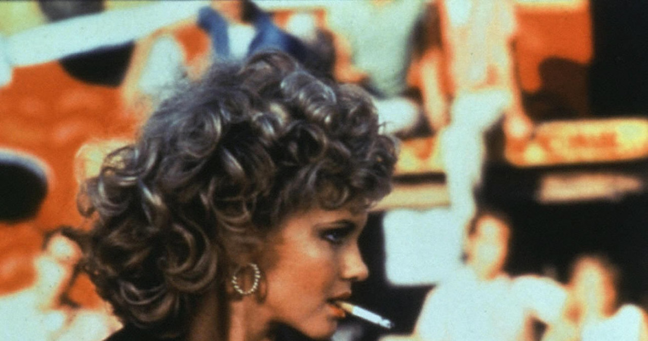 Czarny, skórzany kombinezon, w którym Olivia Newton-John wystąpiła z Johnem Travoltą w filmowym musicalu "Grease" z 1978 r., został sprzedany na aukcji za 405,7 tys. dolarów. Dochód z licytacji ma wesprzeć chorych na raka.