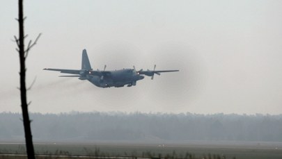 Awaryjne lądowanie Herkulesa C-130 w Krakowie 