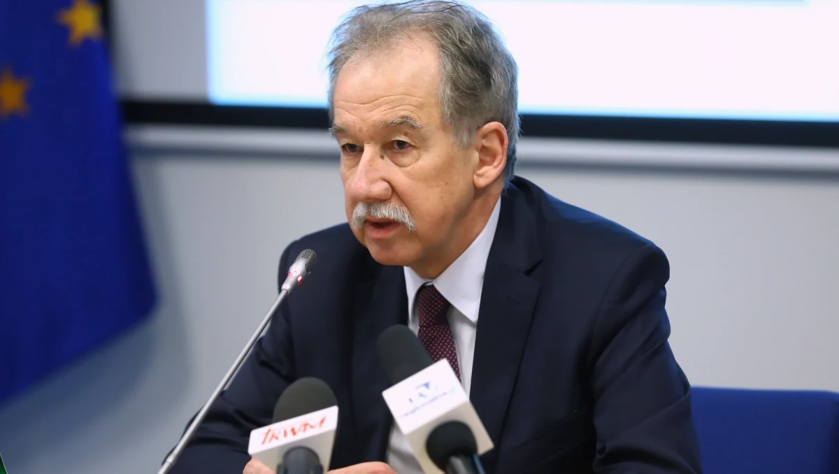 „Nie widzę możliwości, żeby te osoby stały się sędziami Trybunału Konstytucyjnego” – stwierdził w rozmowie z dziennikarzem RMF FM Wojciech Hermeliński, sędzia Trybunału Konstytucyjnego w stanie spoczynku. Tak ocenił on kandydatury PiS na nowych sędziów tej izby.