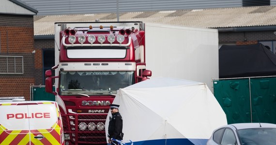 Wietnamska policja potwierdziła, że wszystkie ofiary, znalezione w ciężarówce chłodni 23 października w Wielkiej Brytanii, były obywatelami Wietnamu. Wszystkich 39 zmarłych zostało zidentyfikowanych, a ich rodziny zostały już powiadomione.
