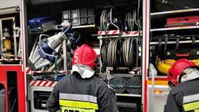 Pożar kamienicy w Gnieźnie. Zginęła jedna osoba