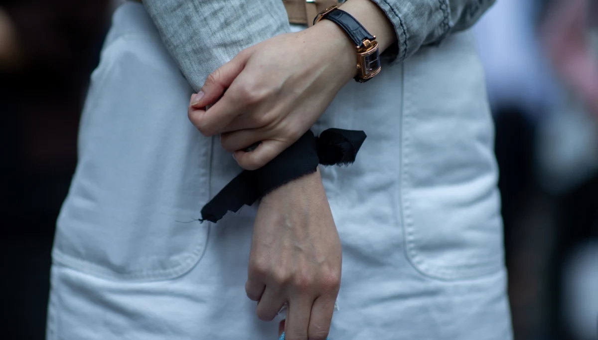 W hongkońskim szpitalu zmarł student, który - jak się podejrzewa - spadł z wysokości, uciekając przed gazem łzawiącym. Jest to pierwszy potwierdzony zgon bezpośrednio łączony ze starciami pomiędzy policją a prodemokratycznymi demonstrantami.