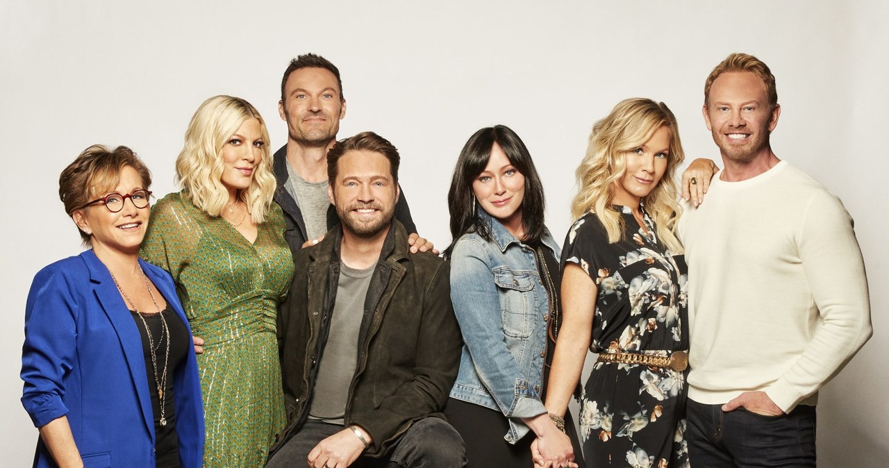 Latem ukazała się nowa odsłona kultowego serialu "Beverly Hills 90210", tym razem pod tytułem "BH90210". Według zapowiedzi sieci telewizyjnej FOX kolejne sezony tej produkcji nie są planowane. Z drugiej strony, Jennie Garth sugeruje, że jest nadzieja na dalszy ciąg opowieści.