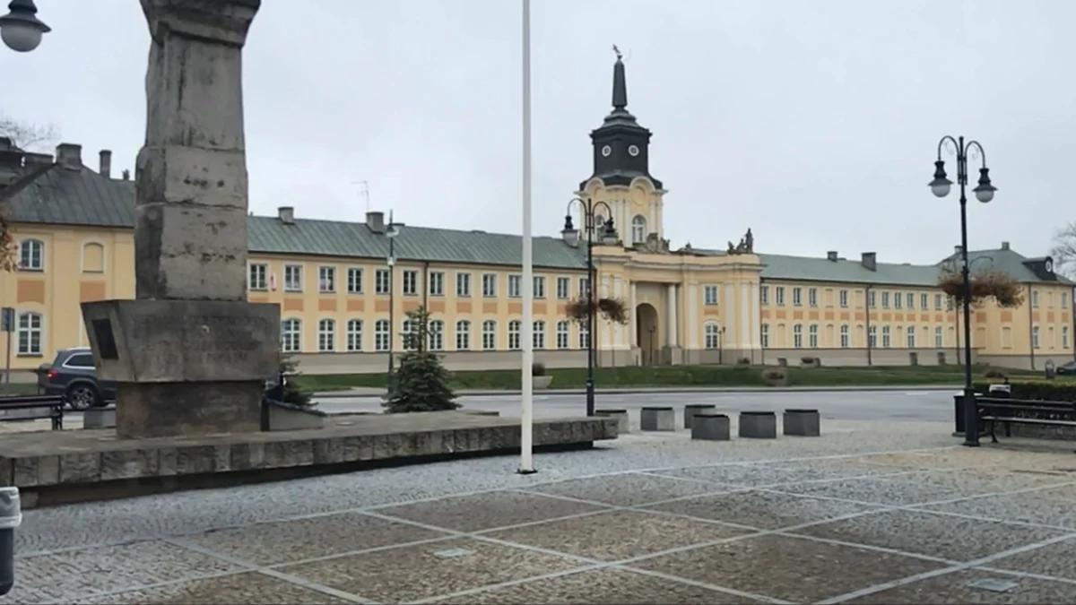 Radzyń Podlaski był Twoim Miastem w Faktach RMF FM. Położone w północnej części województwa lubelskiego, nad rzeką Białką, miasto jest miejscem, w którym krzyżują się ważne szlaki komunikacyjne - droga krajowa nr 19 Białystok-Lublin z drogą nr 63 prowadzącą do przejścia granicznego z Białorusią w Sławatyczach oraz do Siedlec. 