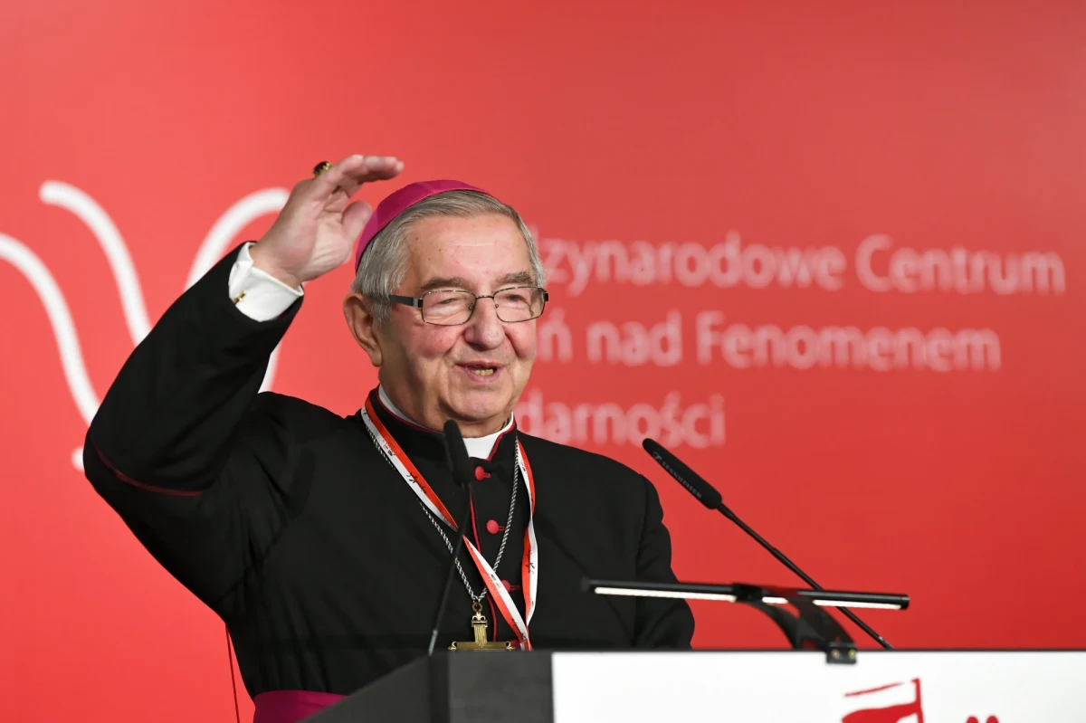 Porusza mnie świadectwo księży, którzy zwrócili się z listem do nuncjusza apostolskiego ws. abp Głódzia. Jeżeli te sprawy są wiarygodne, to będą kompetentnie zbadane, a papież podejmie kompetentne decyzje - powiedział prymas Polski arcybiskup Wojciech Polak.