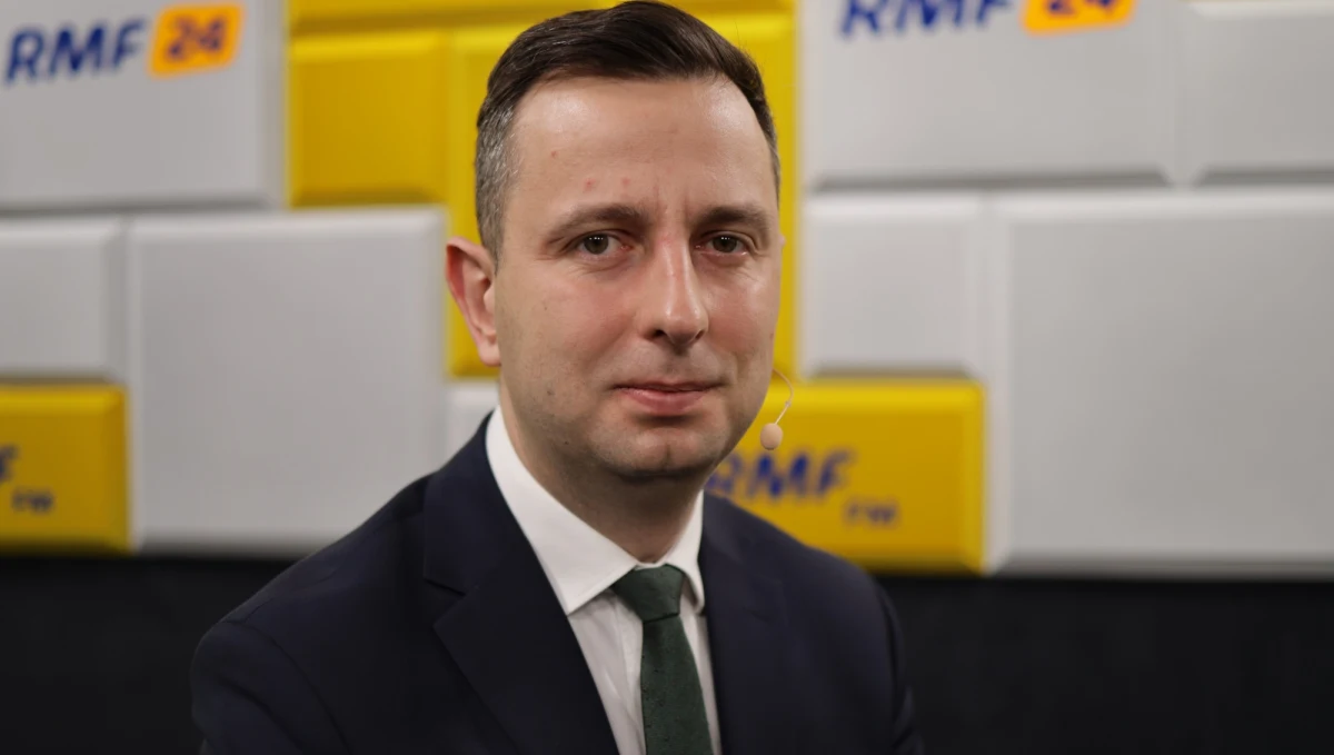 "Chciałbym być kandydatem (na prezydenta – przyp. red.) nie tylko jednej formacji, ale Koalicji Polskiej, innych środowisk" - mówił w Porannej rozmowie w RMF FM Władysław Kosiniak-Kamysz. "To jest decyzja, którą podejmuje konwencja wyborcza" - tak prezes PSL odpowiedział na pytanie Roberta Mazurka, czy ostatecznie będzie kandydował na prezydenta. Kosiniak-Kamysz żartobliwie dodał, że jeśli o prezydenturę będzie ubiegał się Marek Suski, to on zrezygnuje ze startu w wyborach. 