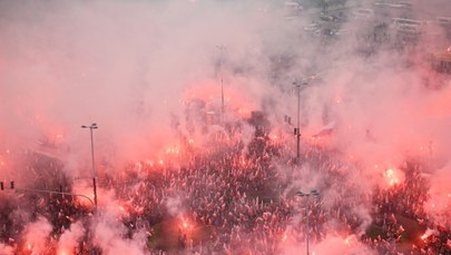 Marsz Niepodległości przeszedł ulicami Warszawy. Bez większych incydentów