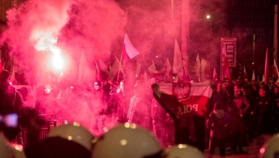 Zatrzymani i ranni - w tym policjanci - po marszu narodowców we Wrocławiu