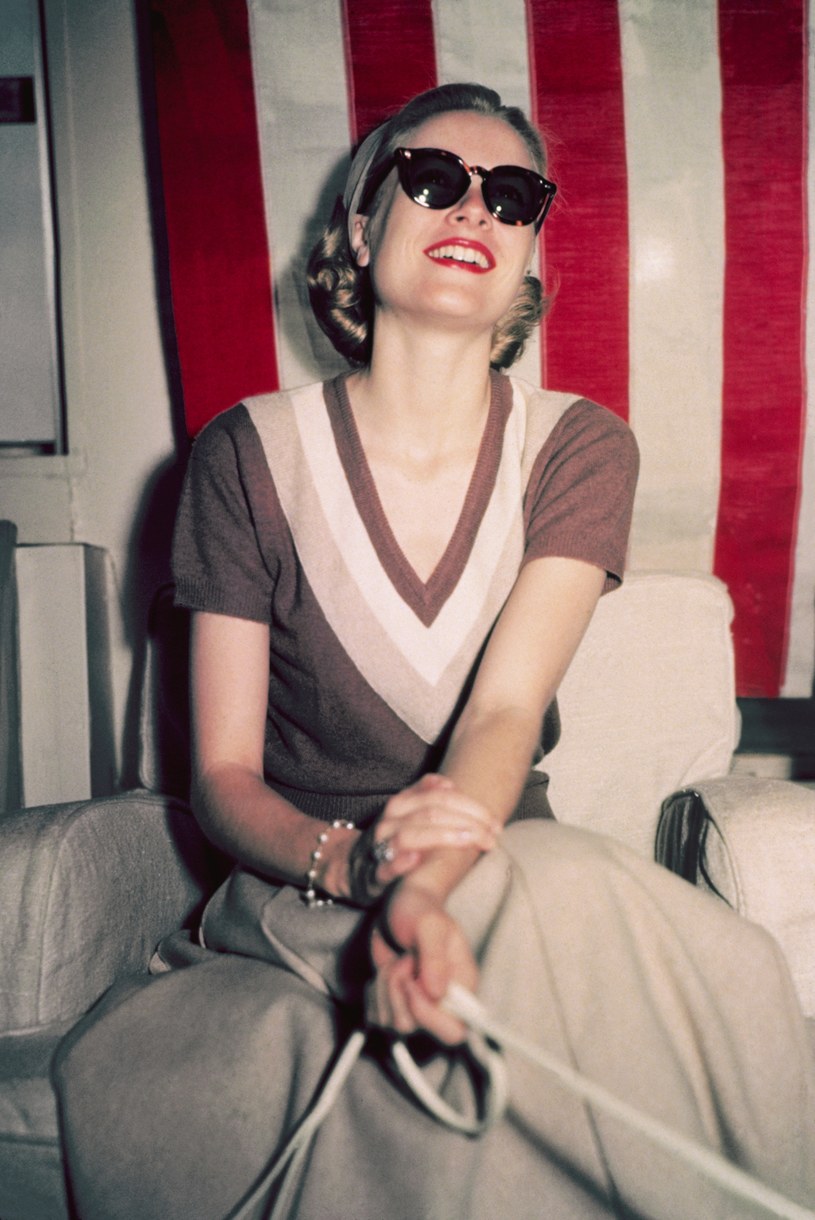 Grace Kelly była elegancką przeciwwagą dla Marilyn Monroe, uważali niektórzy. Ta niebieskooka modelka, która oprócz urody miała styl i klasę urodziła się 90 lat temu, 12 listopada 1929 r.