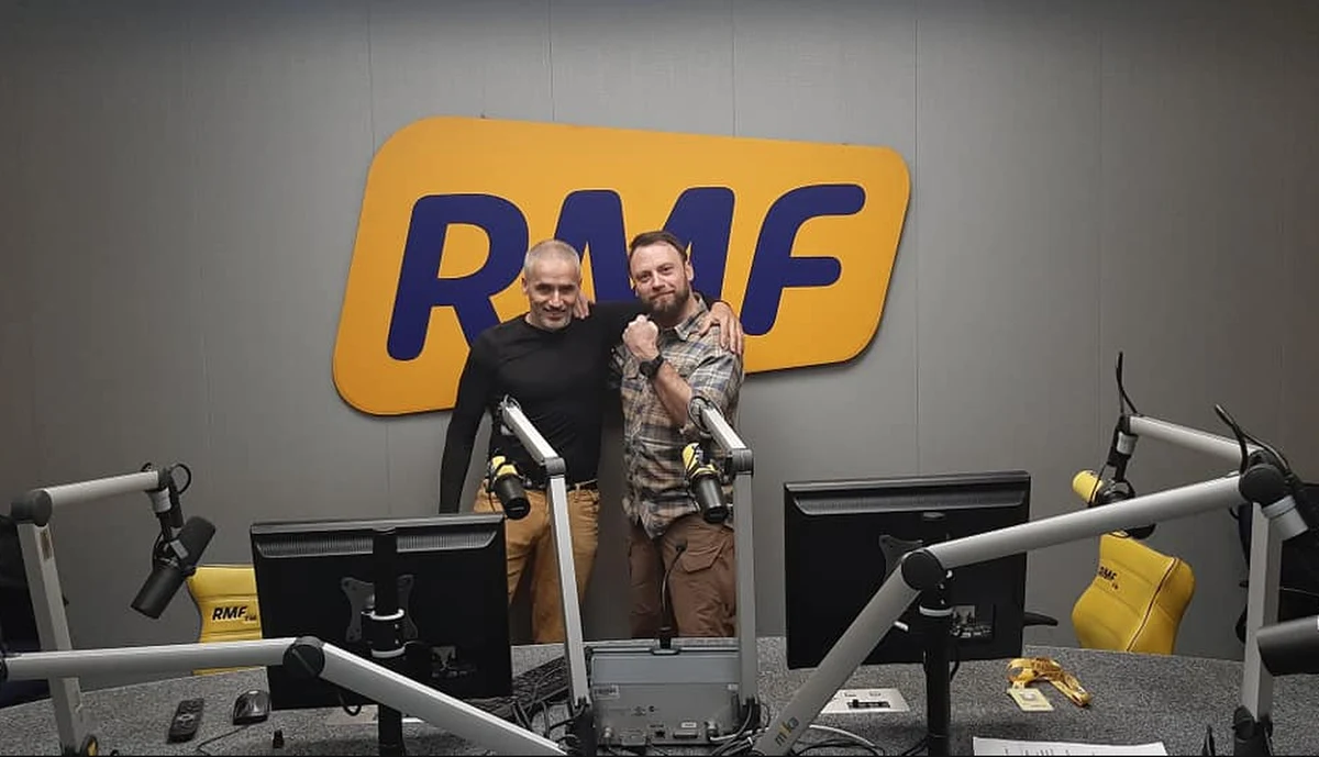 "Jak znasz swoje ciało, wiesz jak reaguje na zimno, umiesz czytać jego sygnały - to nie ma w tym żadnej magii - mówią Valerjan Romanovski i Piotr Marczewski, którzy na Stadionie Narodowym w Warszawie brali udział w próbie pobicia rekordu Guinnessa w zbiorowym morsowaniu. Do tej pory wynosił on 12 godzin. Jak zgodnie podkreślają: głowa jest najważniejszym elementem, kiedy mamy coś do pokonania. To ona często decyduje o tym, czy się uda, czy też nie. 