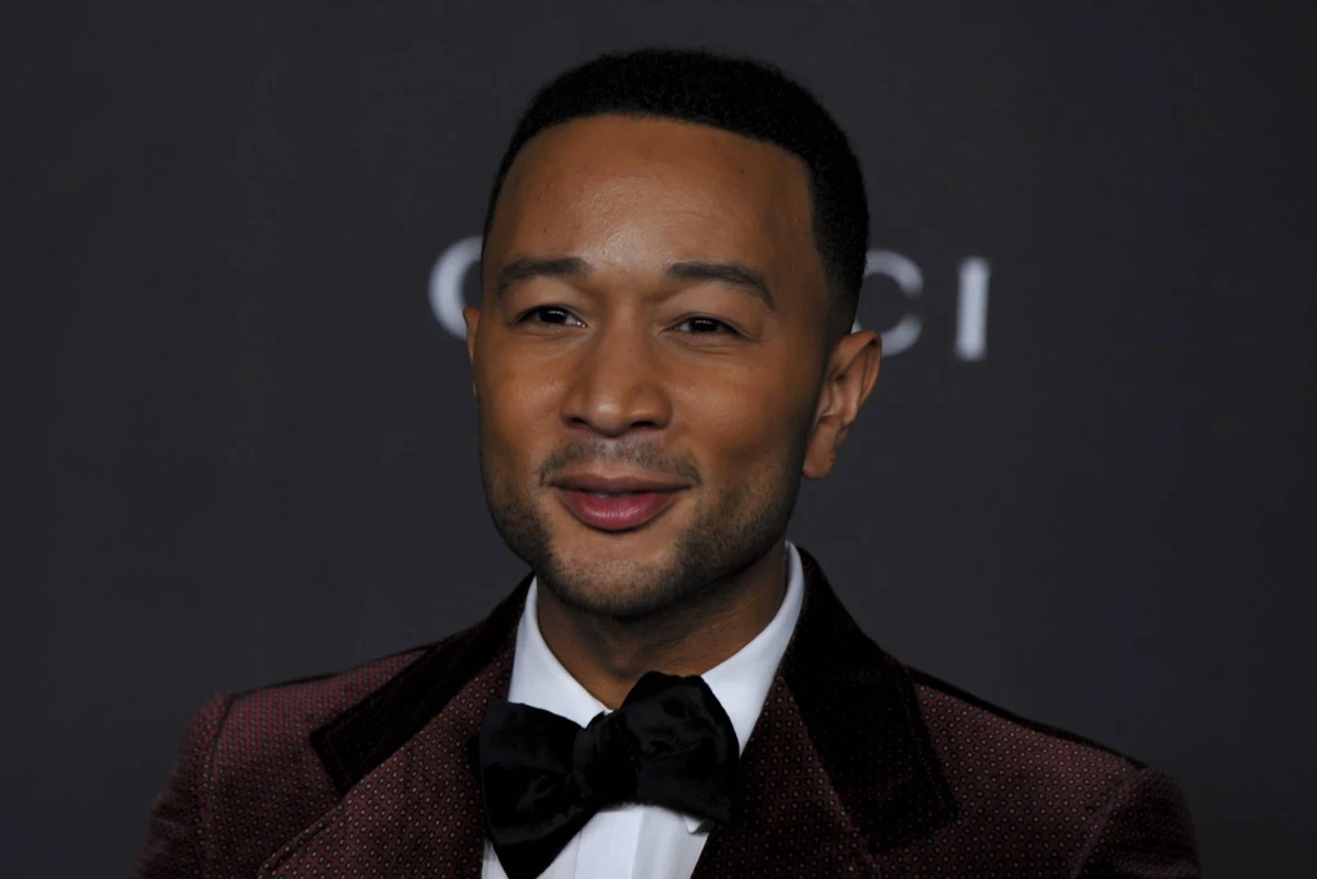 John Legend - amerykański muzyk i wokalista - został uznany przez magazyn "People" najseksowniejszym mężczyzną świata. "To duża presja" - przyznał artysta. 