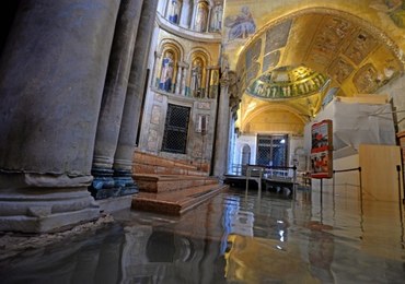 Wenecja: Szkody w bazylice św. Marka mogą być większe niż w Notre Dame po pożarze