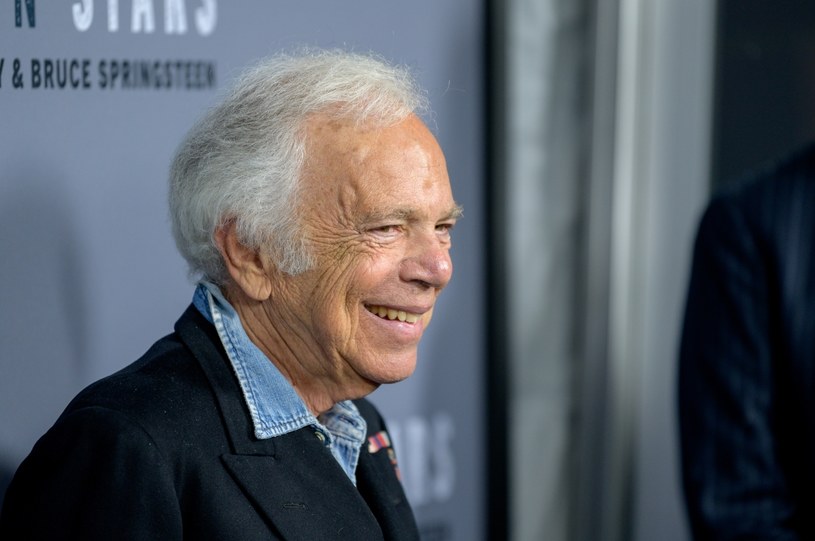 W październiku guru amerykańskiej mody Ralph Lauren skończył 80 lat. W parze z tym jubileuszem idzie premiera filmu dokumentalnego "Very Ralph", który ukazuje drogę projektanta na zawodowy szczyt i uchyla rąbka tajemnicy na temat jego życia prywatnego.