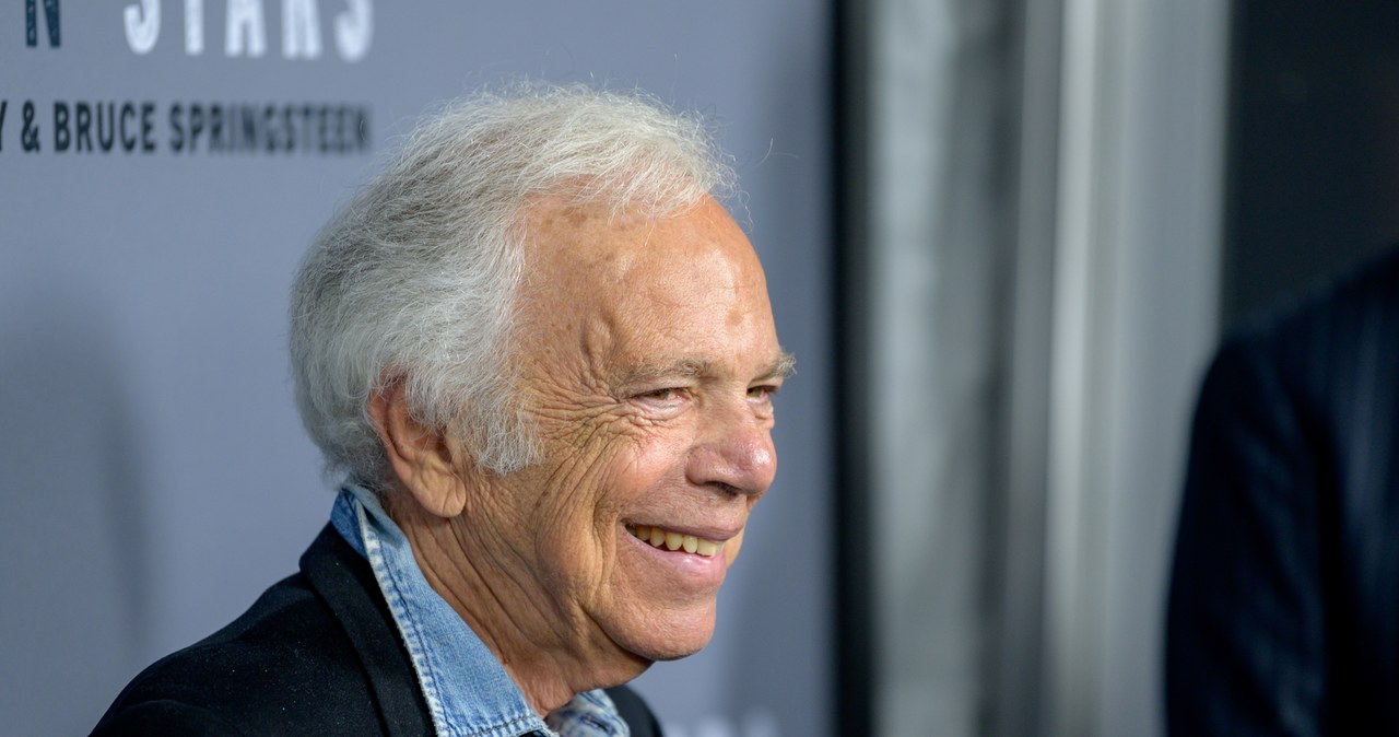 W październiku guru amerykańskiej mody Ralph Lauren skończył 80 lat. W parze z tym jubileuszem idzie premiera filmu dokumentalnego "Very Ralph", który ukazuje drogę projektanta na zawodowy szczyt i uchyla rąbka tajemnicy na temat jego życia prywatnego.