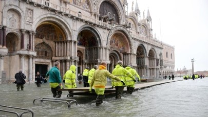 Wenecja: 70 proc. miasta pod wodą. Plac św. Marka zamknięty