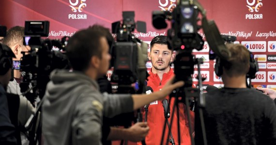 Piłkarze reprezentacji Polski dotarli do Jerozolimy, gdzie jutro rozegrają z Izraelem w ramach eliminacji do Euro 2020. Na "Biało-czerwonych" w hotelu czekała grupa polskich fanów.