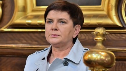 "Superwizjer” o spotkaniu przestępców z politykami. Szydło komentuje