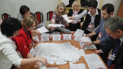 Zakończyły się wybory na Białorusi. Według władz frekwencja wyniosła 77 proc.