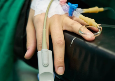 11-latek nawdychał się oparów dezodorantu. Zmarł w szpitalu w Jeleniej Górze