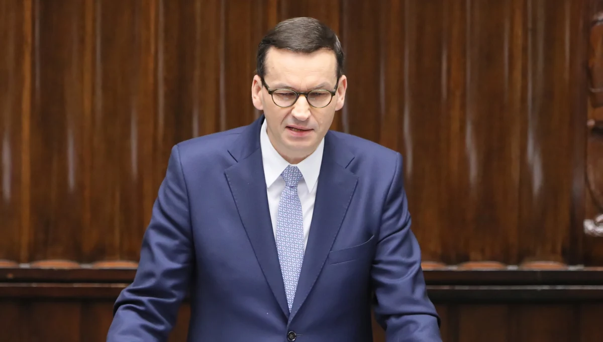 Premier Mateusz Morawiecki chce zmiany konstytucji. W swoim expose powiedział, że chce, by w najważniejszym państwowym dokumencie znalazł się zapis gwarantujący prywatność i ochronę środków obywateli zgromadzonych w PPK i IKE. Oprócz tego szef rządu mówił o przebudowie systemu podatkowego i uproszczeniu prawa.