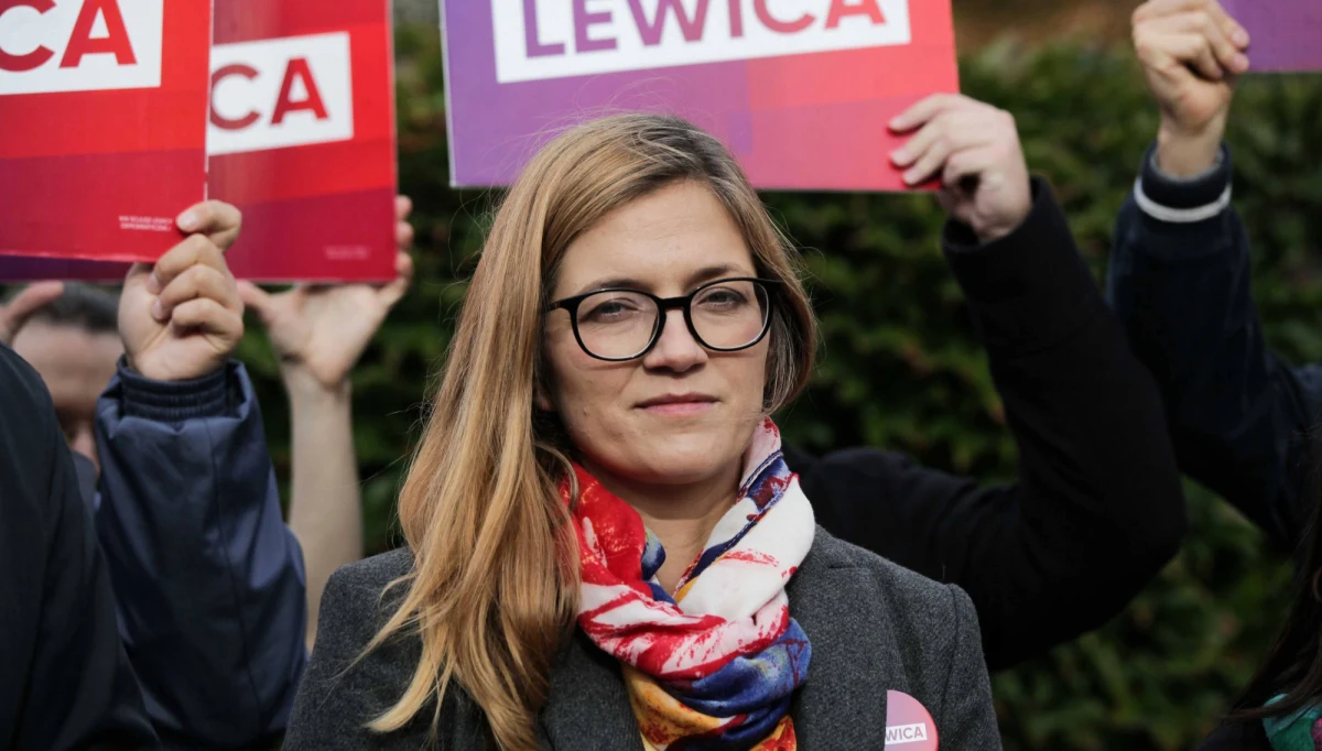 Solidarna Polska Zbigniewa Ziobry wnioskuje do klubu parlamentarnego Prawa i Sprawiedliwości o odwołanie z funkcji przewodniczącej Komisji Polityki Społecznej i Rodziny Magdaleny Biejat - poinformował rzecznik Solidarnej Polski Jan Kanthak. 