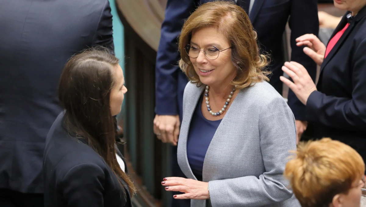 Jest kolejne zgłoszenie w prawyborach prezydenckich w PO, poza Małgorzatą Kidawą-Błońską - poinformował w środę szef komisji wyborczej Rafał Grupiński.