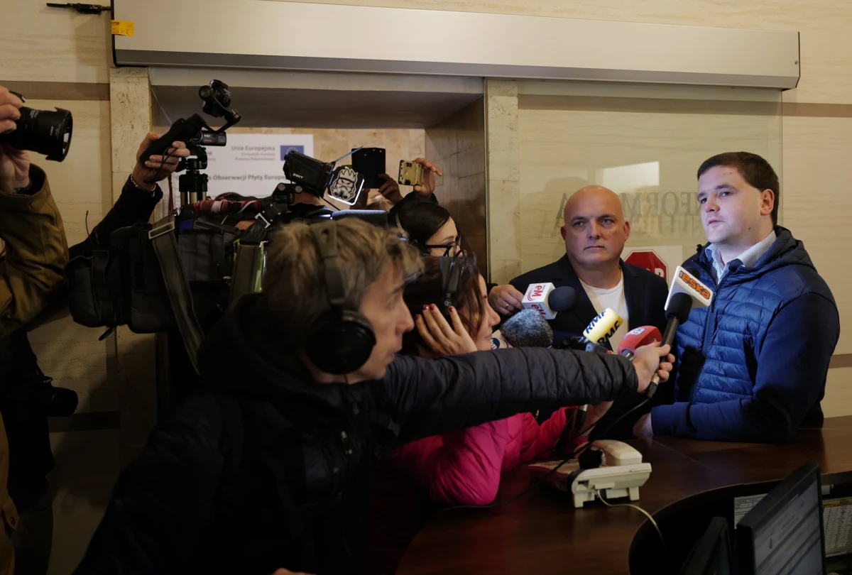 ​Bez porozumienia zakończyły się  rozmowy płacowe w zatrudniającej ok. 42 tys. osób Polskiej Grupie Górniczej. Związki, żądające 12-procentowej podwyżki wynagrodzeń w 2020 r., ogłosiły spór zbiorowy w firmie. Koszt realizacji związkowych postulatów zarząd PGG ocenia na 610 mln zł rocznie.