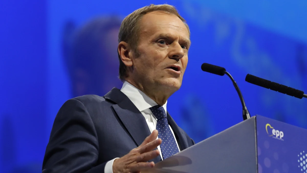 Donald Tusk staje na czele Europejskiej Partii Ludowej: podczas kongresu w Zagrzebiu szefa Rady Europejskiej - który był jedynym kandydatem na stanowisko szefa EPL - poparło w głosowaniu 93 procent działaczy ugrupowania. Wcześniej Tusk wygłosił przemówienie, w którym m.in. zagrzewał polityków europejskiej centroprawicy do przeciwstawienia się "nieodpowiedzialnym populistom" i ogłosił: "Mam dość bycia głównym europejskim biurokratą. Jestem gotowy do walki".